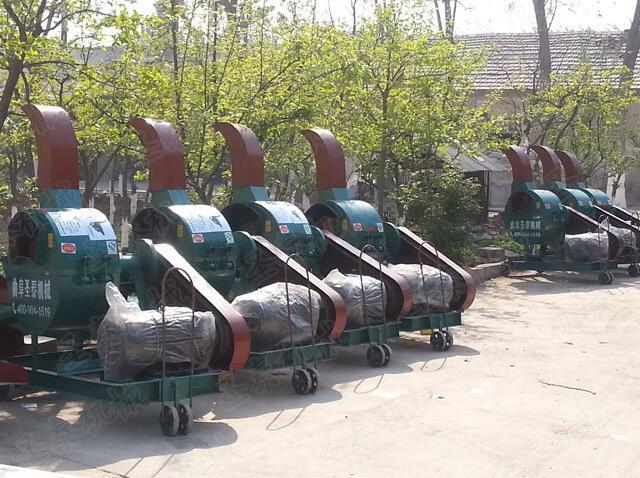 作業之前，一定要按規定對揉搓機各部（bù）位（wèi）進行檢查調整