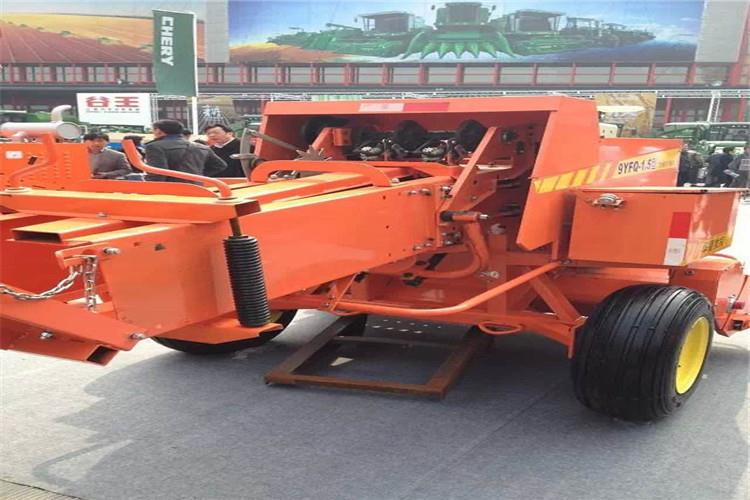 秸（jiē）稈打捆機