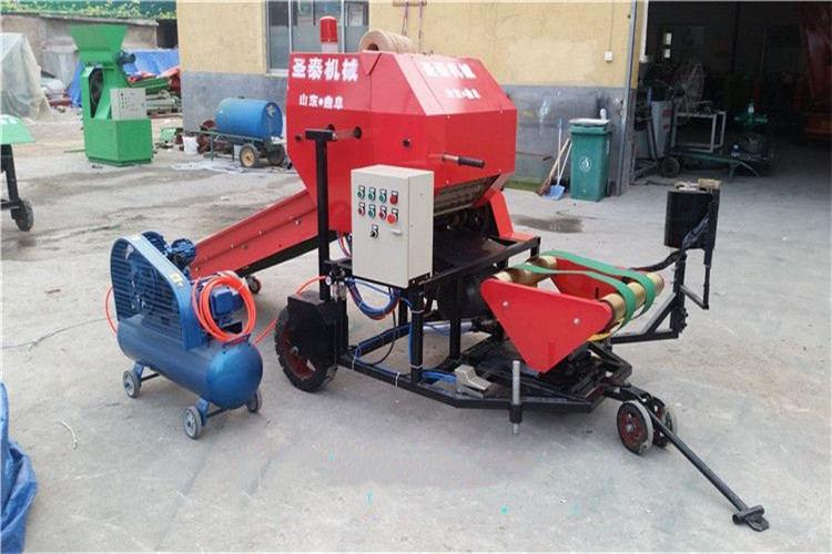 打捆包膜一體機是玉米秸稈、麥稈、豆稈作物，如小麥秸稈（gǎn）廢物和壓縮包的原料更方便存儲等（děng）分支（zhī），稻草和使用高（gāo）品質的設備