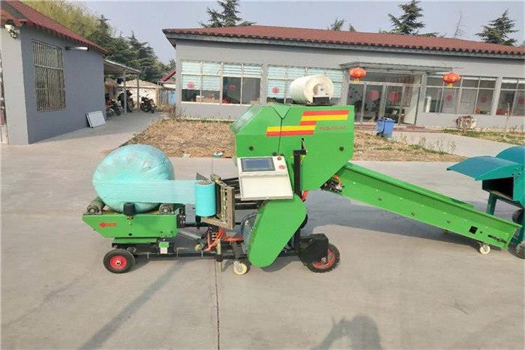 打捆（kǔn）包膜機每次用完後，都要做好保養，進行（háng）清理及維護（hù），否則很有可能會影響其壽命