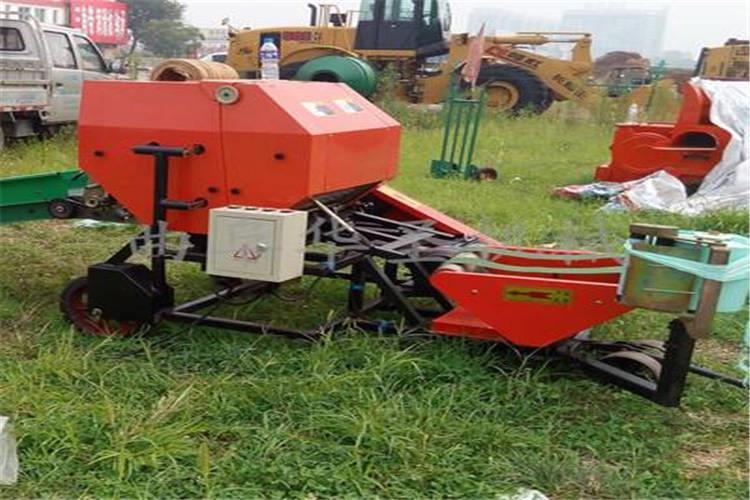 像各個潤滑器加（jiā）注黃（huáng）油，並將青貯打捆機放在幹燥通風處（chù）