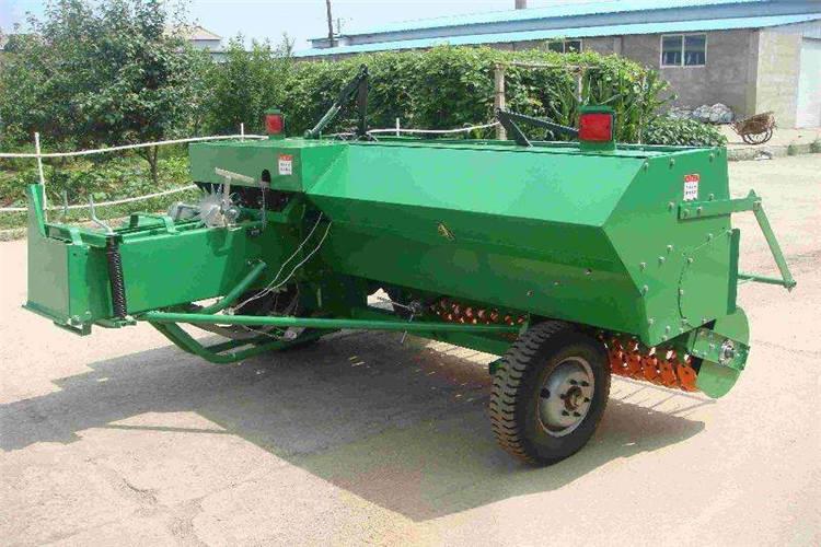 正確使用秸稈打捆機能夠延（yán）長設備使用壽命